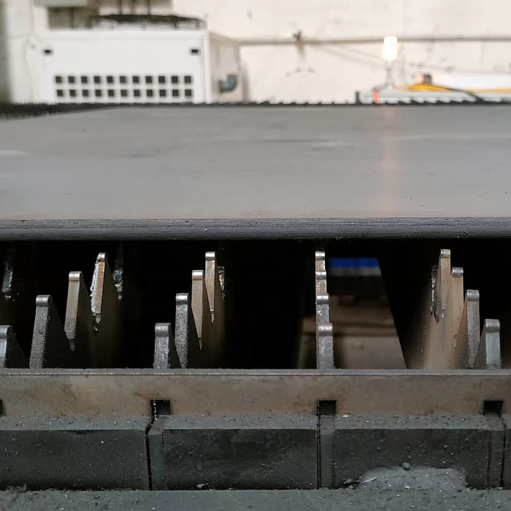 เครื่องตัดไฟเบอร์เลเซอร์อุตสาห - Industrial Laser Cutter For Metal บทวิจารณ์และราคา