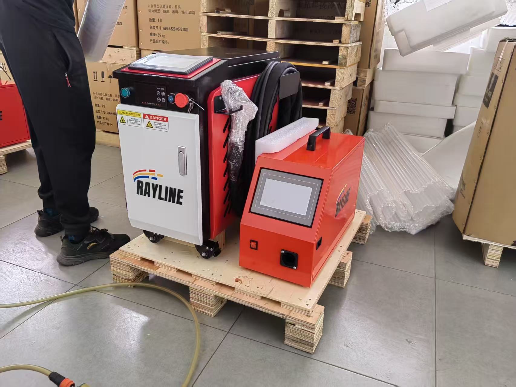 เครื่องเชื่อมเลเซอร์ 3 in 1 /  - Industrial Laser Etching Machine บทวิจารณ์และราคา