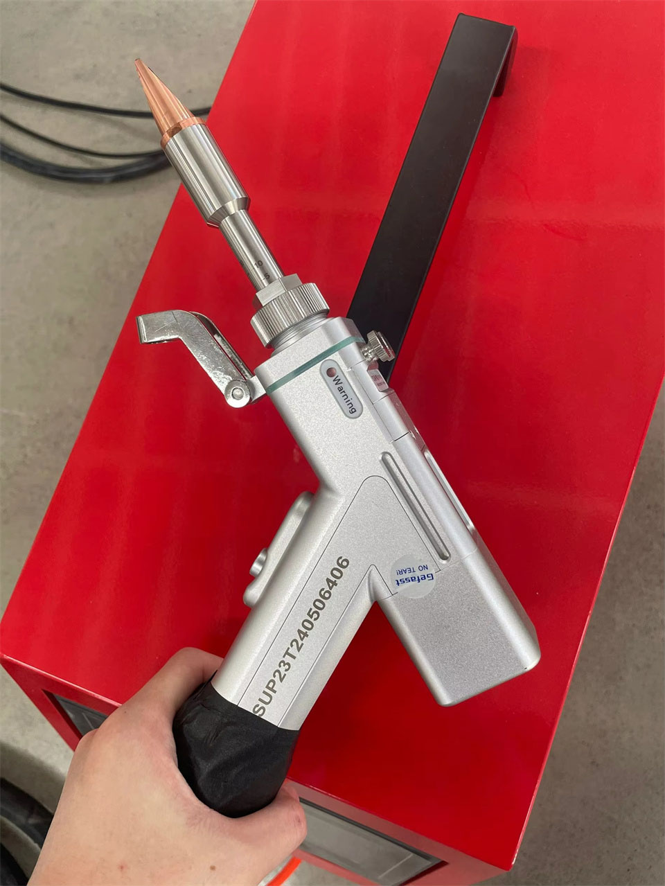 เครื่องเชื่อมเลเซอร์แบบมือถืออ - Handheld Laser Welding Machine บทวิจารณ์และราคา